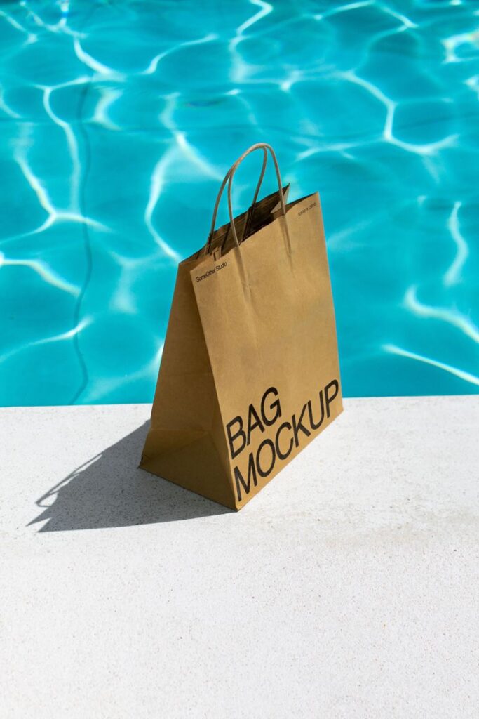 Free Poolside Bag Mockup