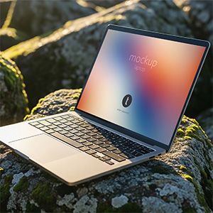 small_free-laptop-screen-mockups